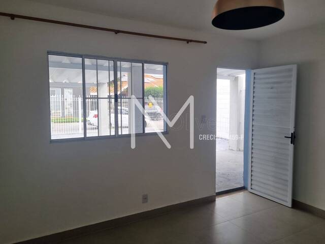 Casa para Venda em São José dos Campos - 4