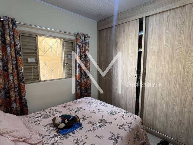 Casa para Venda em São José dos Campos - 5