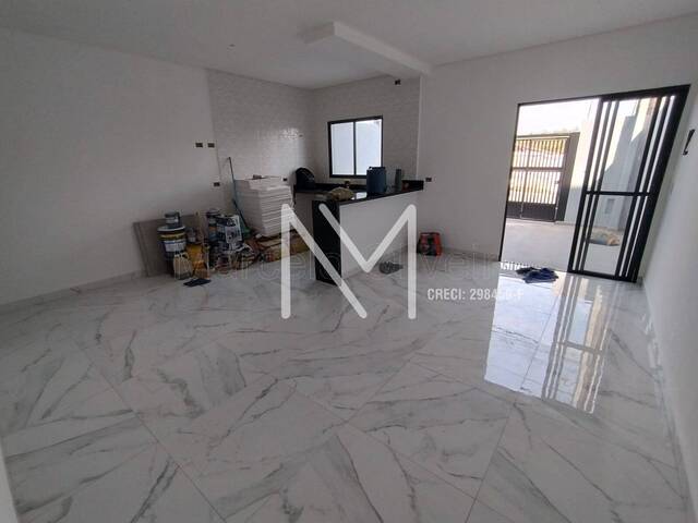 Casa para Venda em São José dos Campos - 4