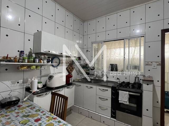 Casa para Venda em São José dos Campos - 5