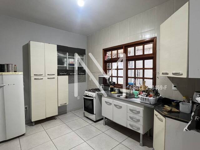 Casa para Venda em Jacareí - 5